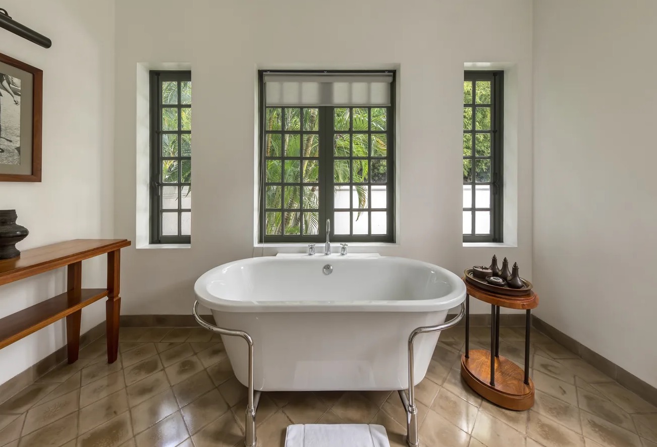Bathroom Water Removal in Bellevue, WA
